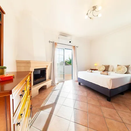 别墅 Holiday Home In Pera With Private Pool