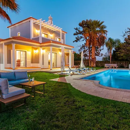 Holiday Home In Pera With Private Pool 别墅 培拉