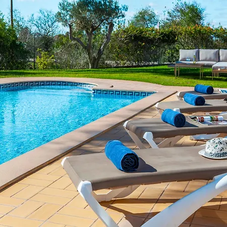 Holiday Home In Pera With Private Pool 别墅 *